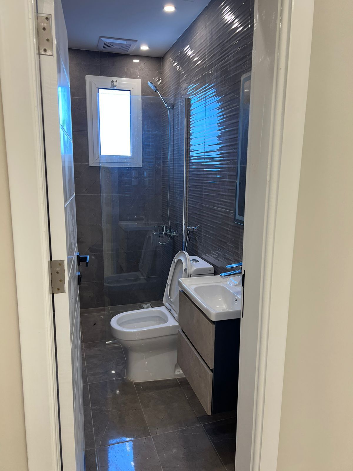 *فيلا دور فاخرة للايجار* *المدينه المنوره حي الران