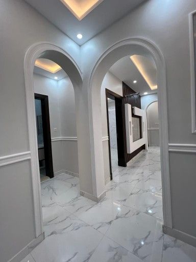 شقق وملاحق فاخره للبيع جده حي التيسير