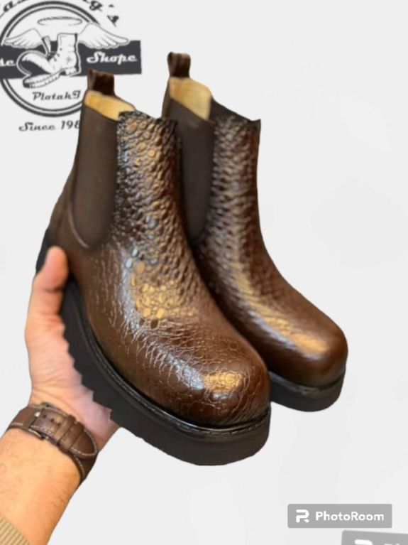 جزمة رجالي جلد طبيعي بقري وتمساح حسب الطلب للجملة