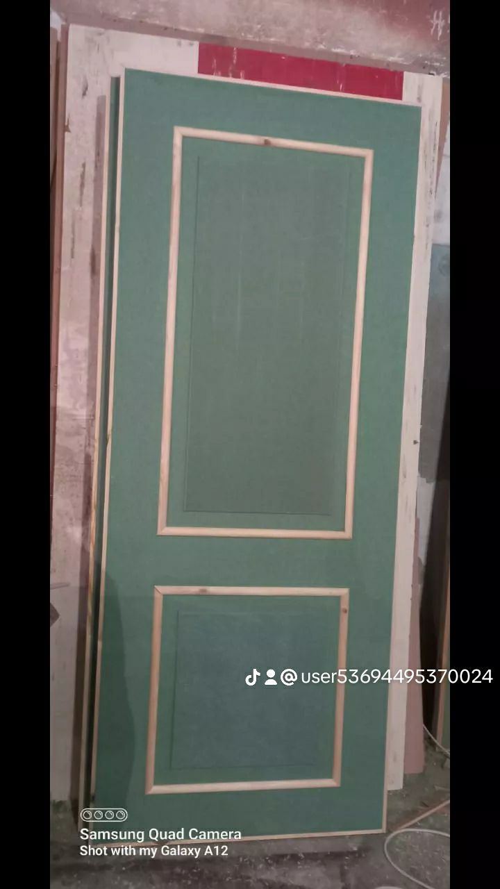 نجار ابواب خشب