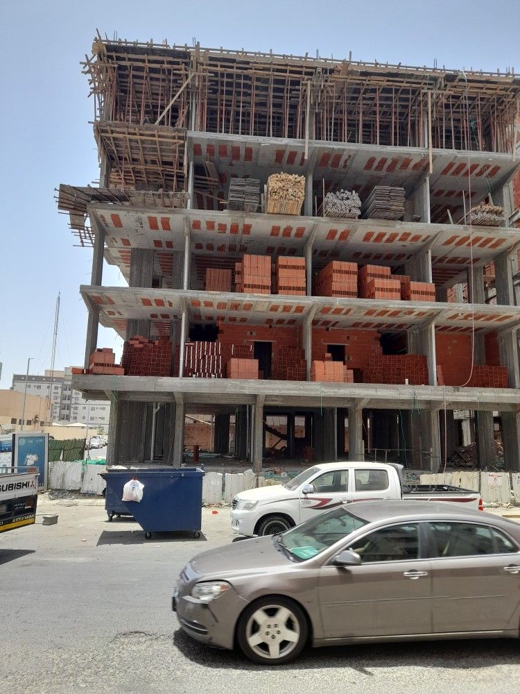 مقاولات عامه تحت إشراف المهندس