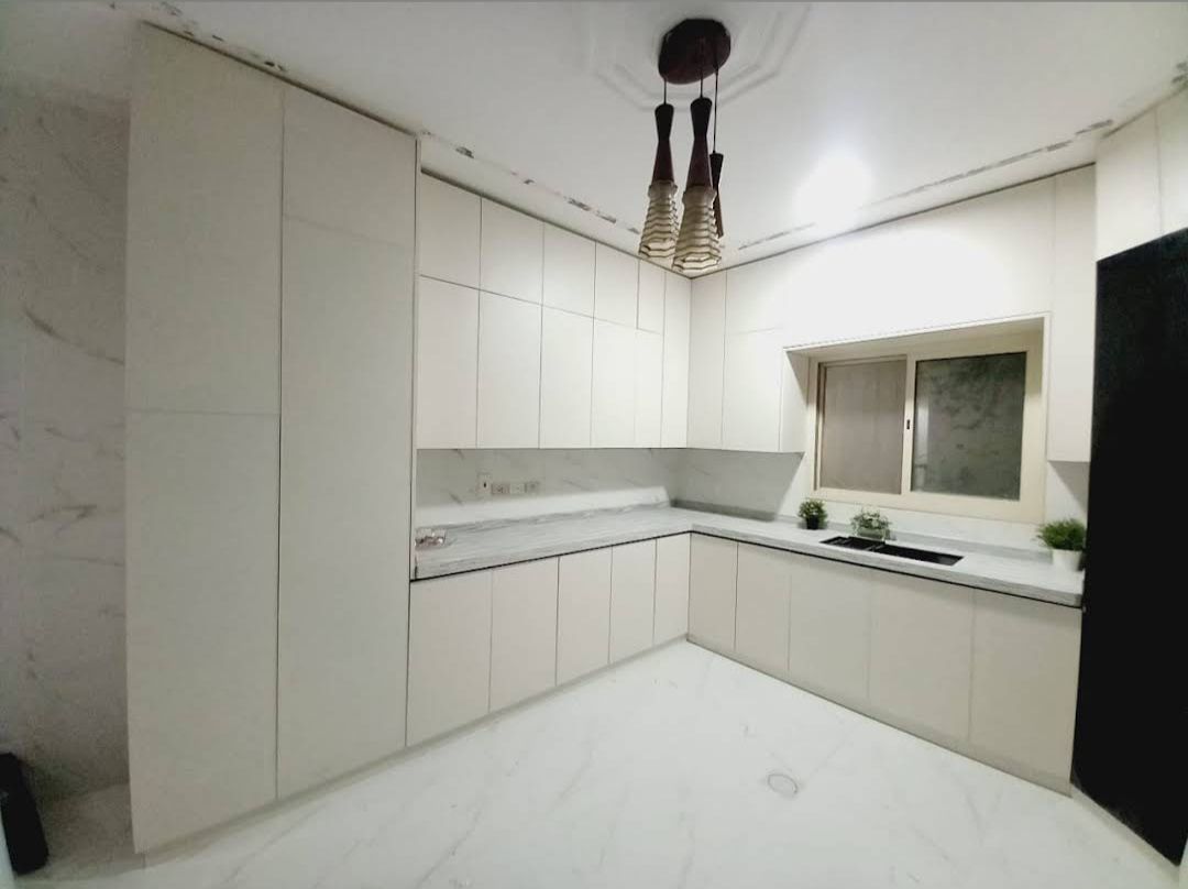 فني مطابخ الالمنيوم