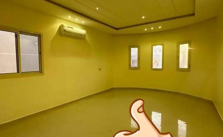 فيلا للايجار بقرطبه الغربية مساحتها ٣٥٠م