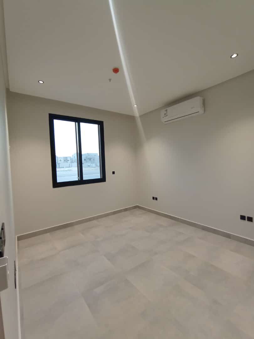 شقة فاخرة للايجار الرياض حي قرطبه المساحه 180 م مك