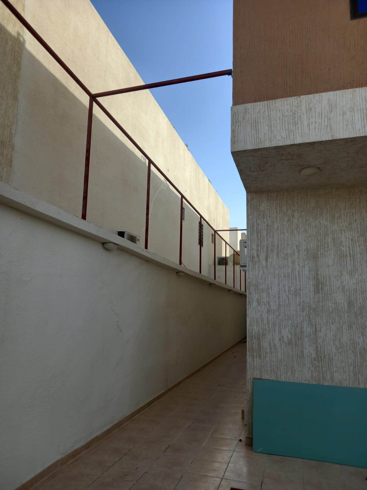 موسسة انجازات الوفاء للمقاولات العامه سواتر دهانات