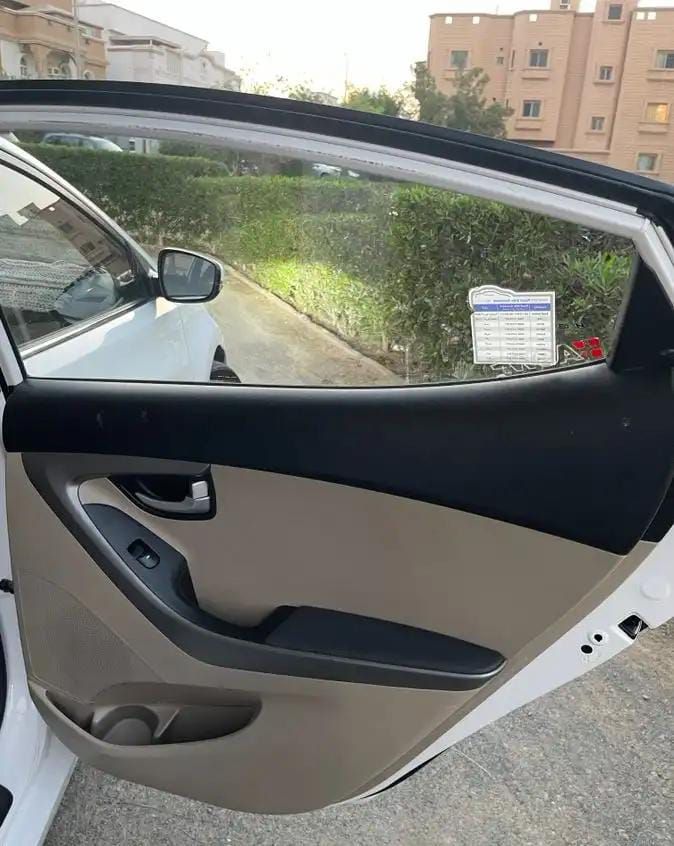 هيونداي النترا GLS 2015 قير اوتماتيك بنزين الممشى: