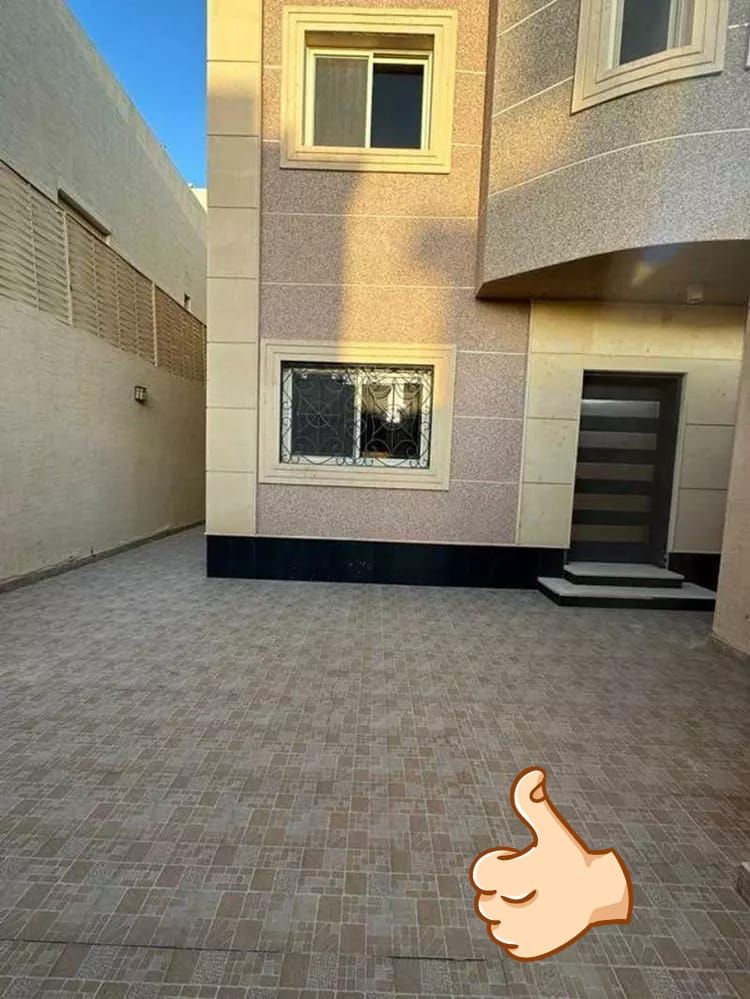 فيلا للايجار بقرطبه الغربية مساحتها ٣٥٠م