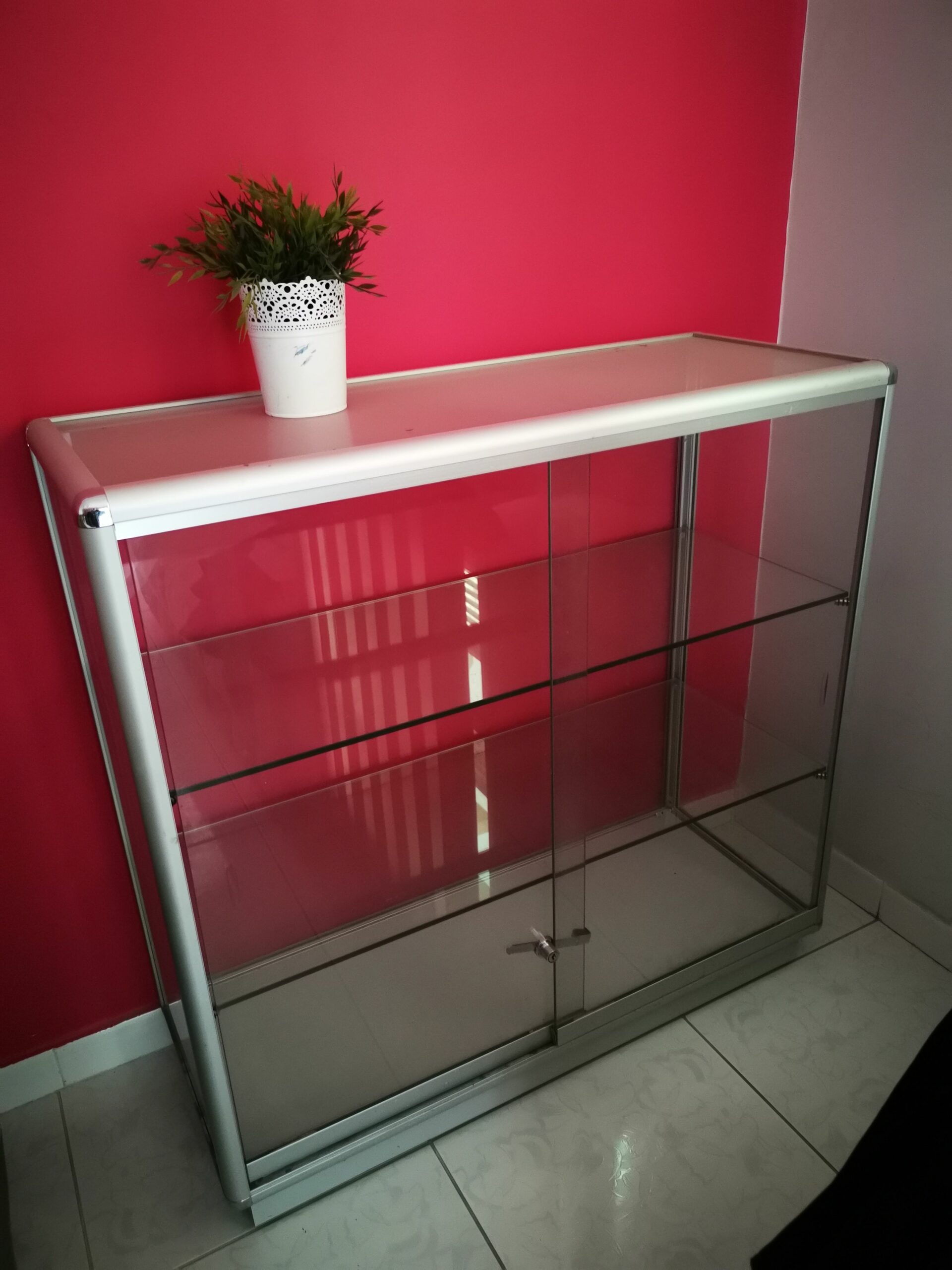 عدد 2 باترينات الحالة جيدة جدا