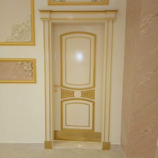 معلم دهان أنواع الخشب ابواب وغرف وديكور ومطبخ ودها