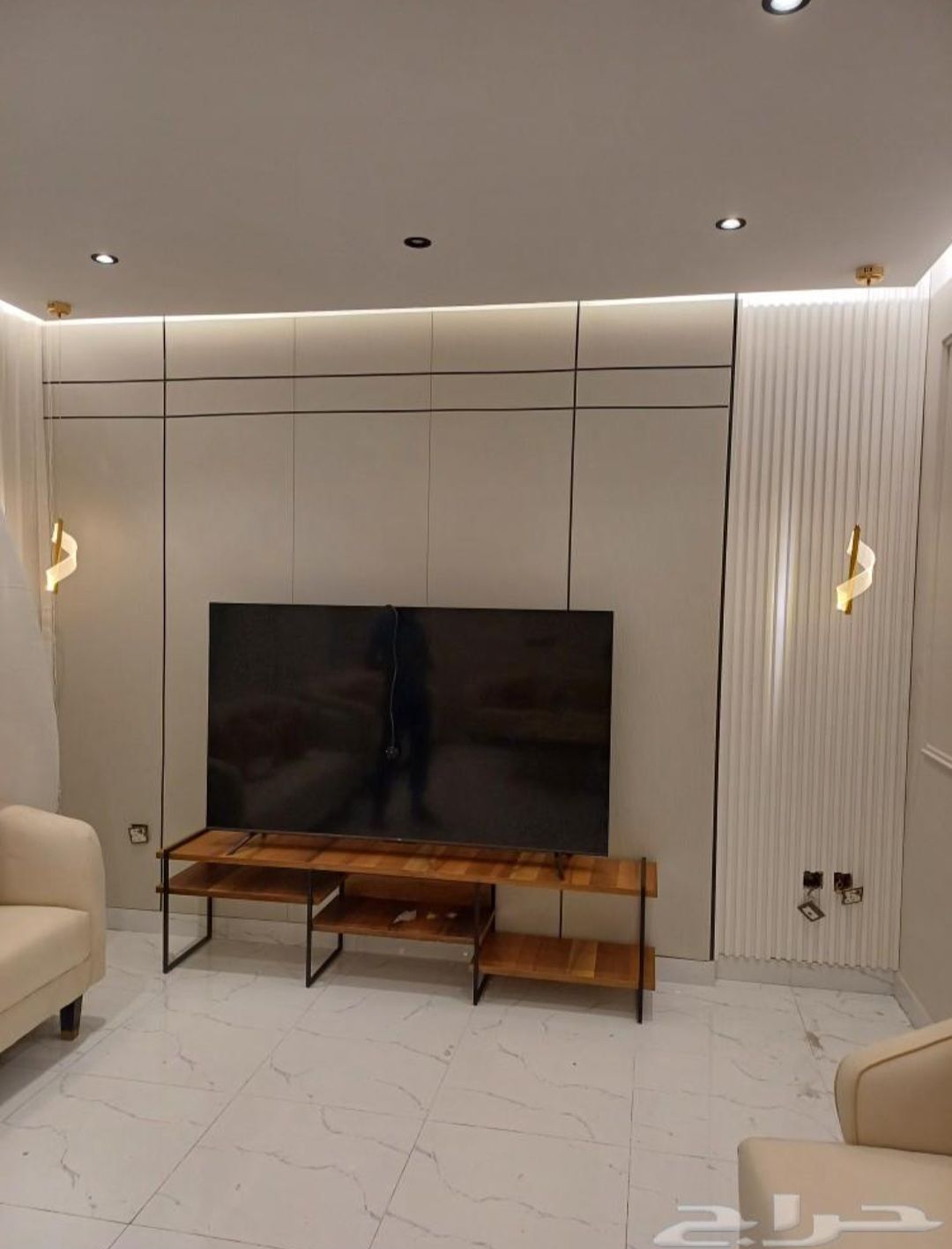 ديكورات منزليه بديل الخشب بديل ارخام مرايات رفوف ش