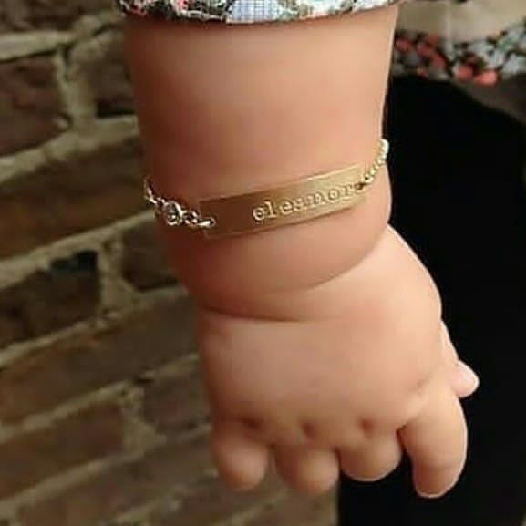 هدايا ولاديه وبناتيه بالاسم حسب الطلب _ الرياض فور