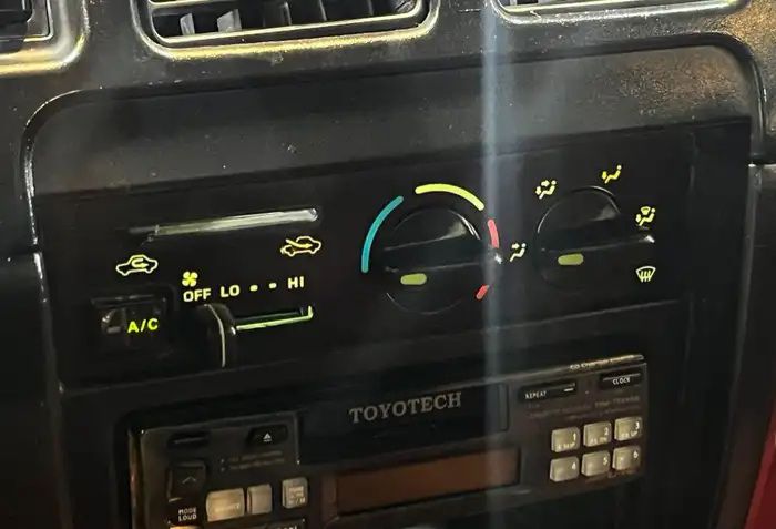 بيكب تويوتا هايلكس للبيع كاش أو اقساد