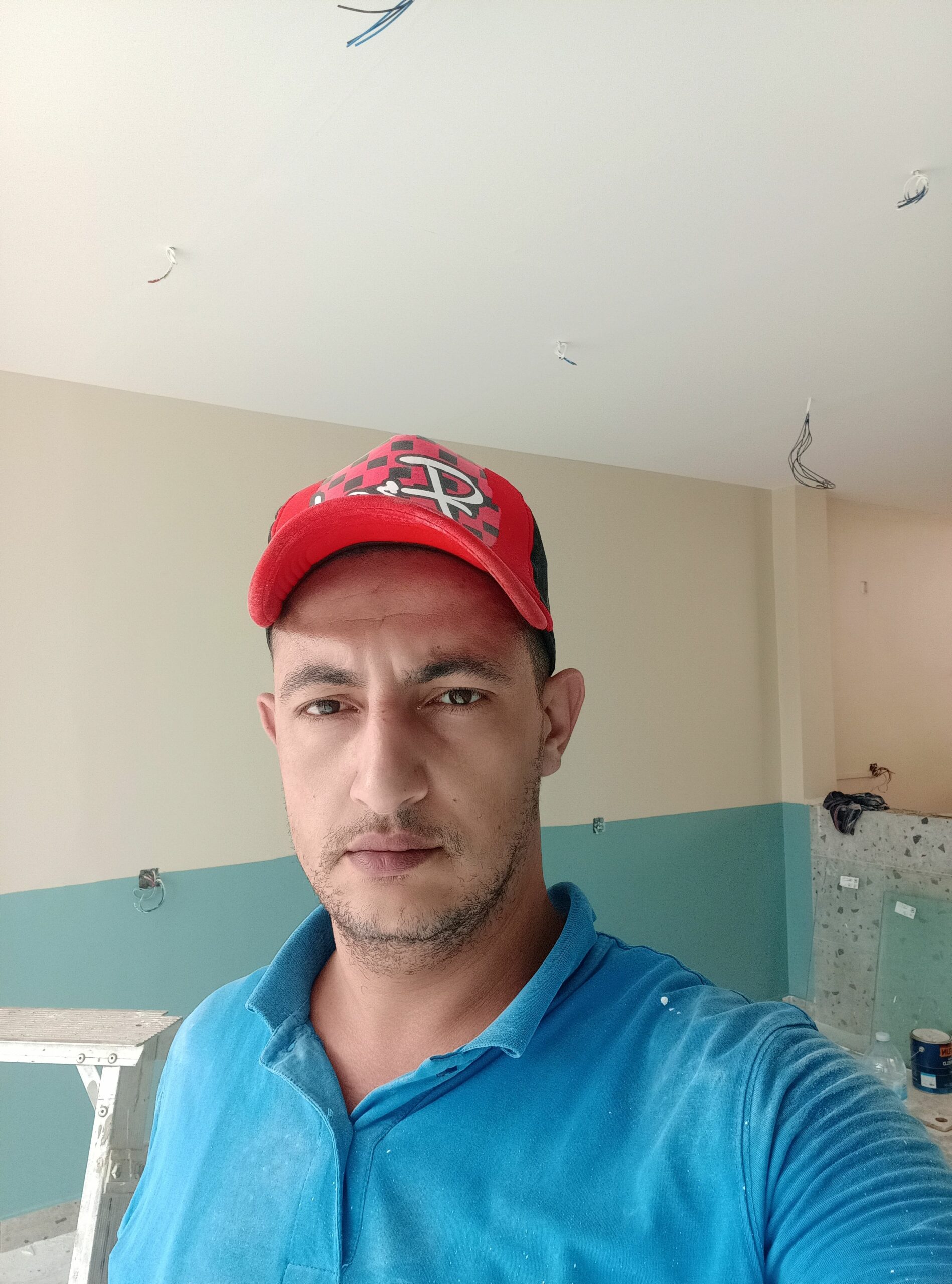 معلم دهانات حوائط ديكورات