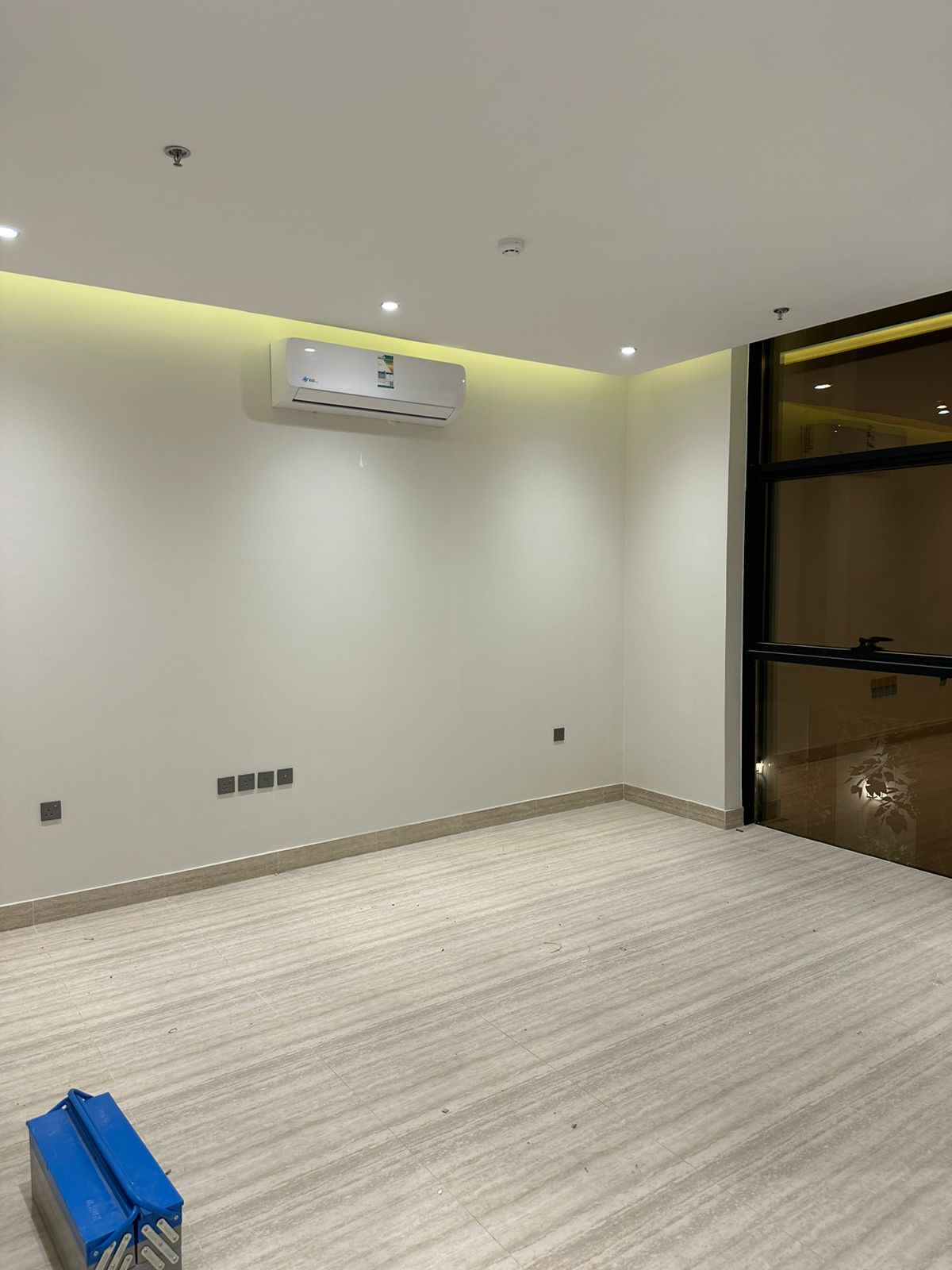 شقه فاخره وجديده في قلب حي النرجس161 م