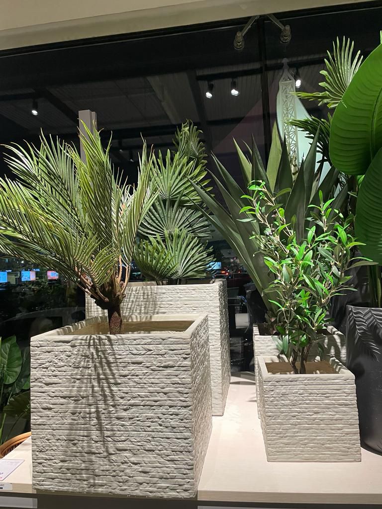 تنسيق حدائق وعشب صناعى