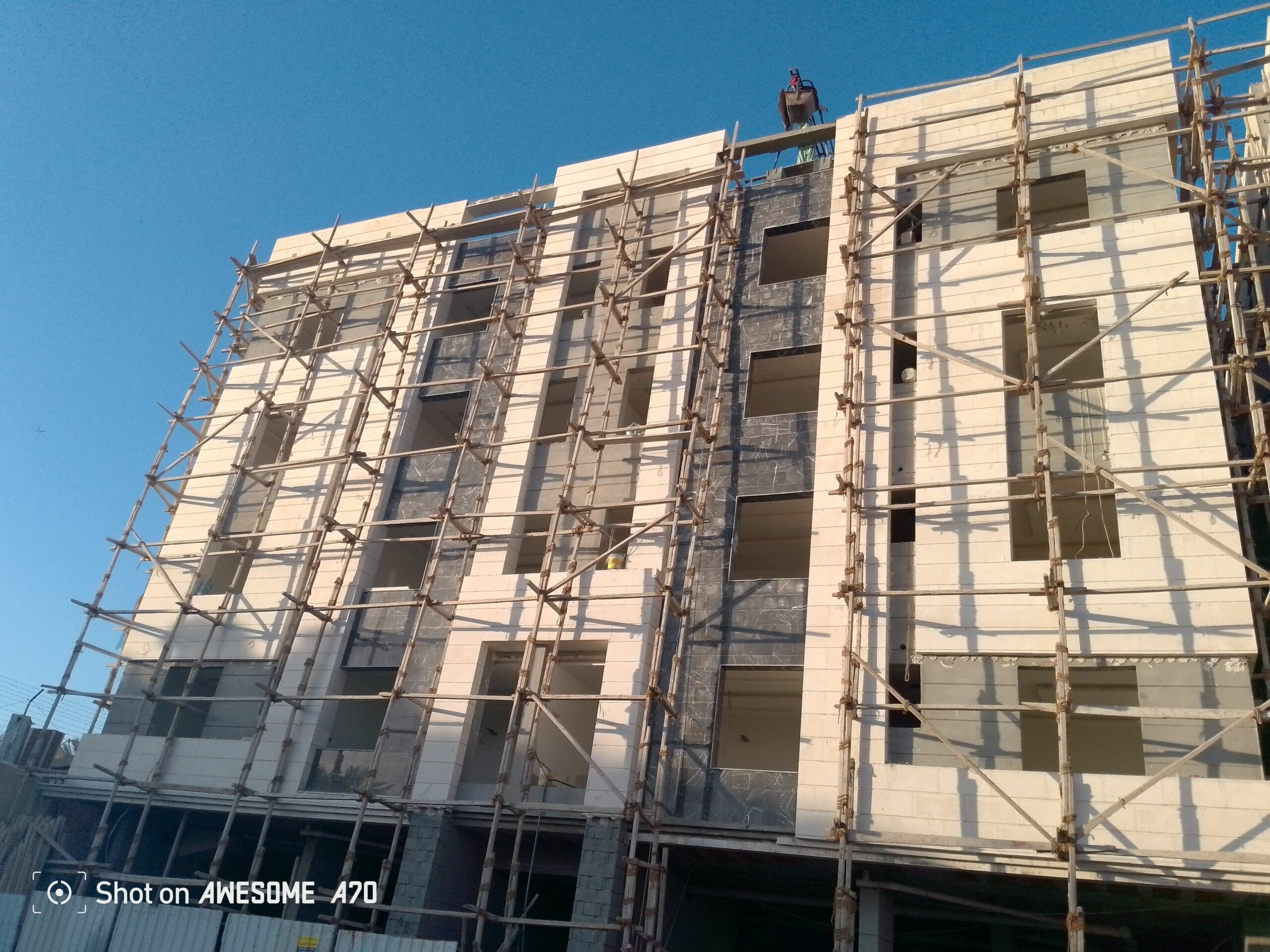 شقق فاخره للاستثمار والعيش في جدة حي الجامعه قيد ا