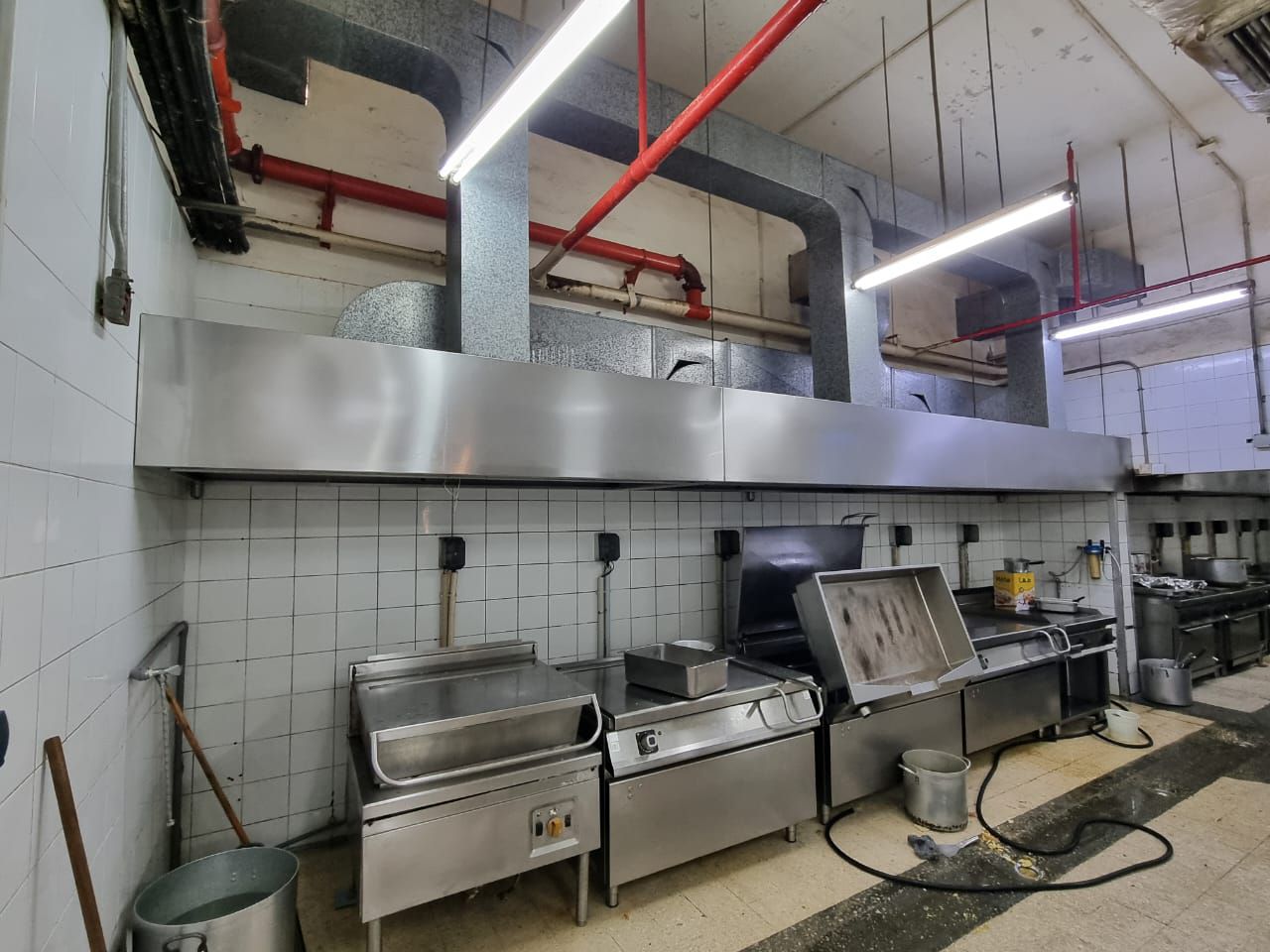 تنظيف مداخن المطاعم صيانه وغسيل مداخن