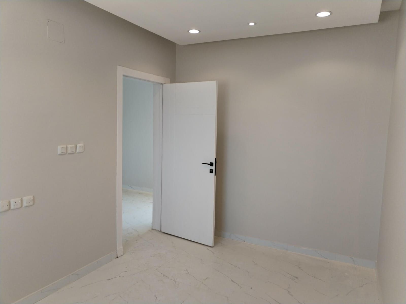 الرياض حي الملقا شقتين شهري سنوي الايجار المالك مب