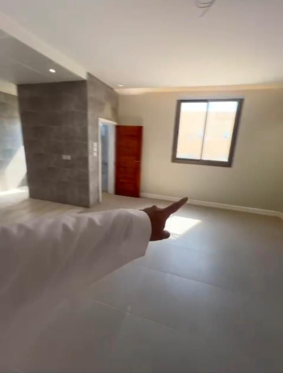 شقة فاخرة للايجار المدينه المنوره حي شظاه 155م