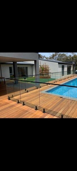 زجاج سيكوريت بالمدينة المنورة