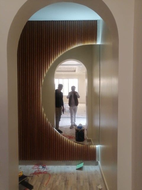 فني زجاج سكريت في الرياض الصناعية القديم