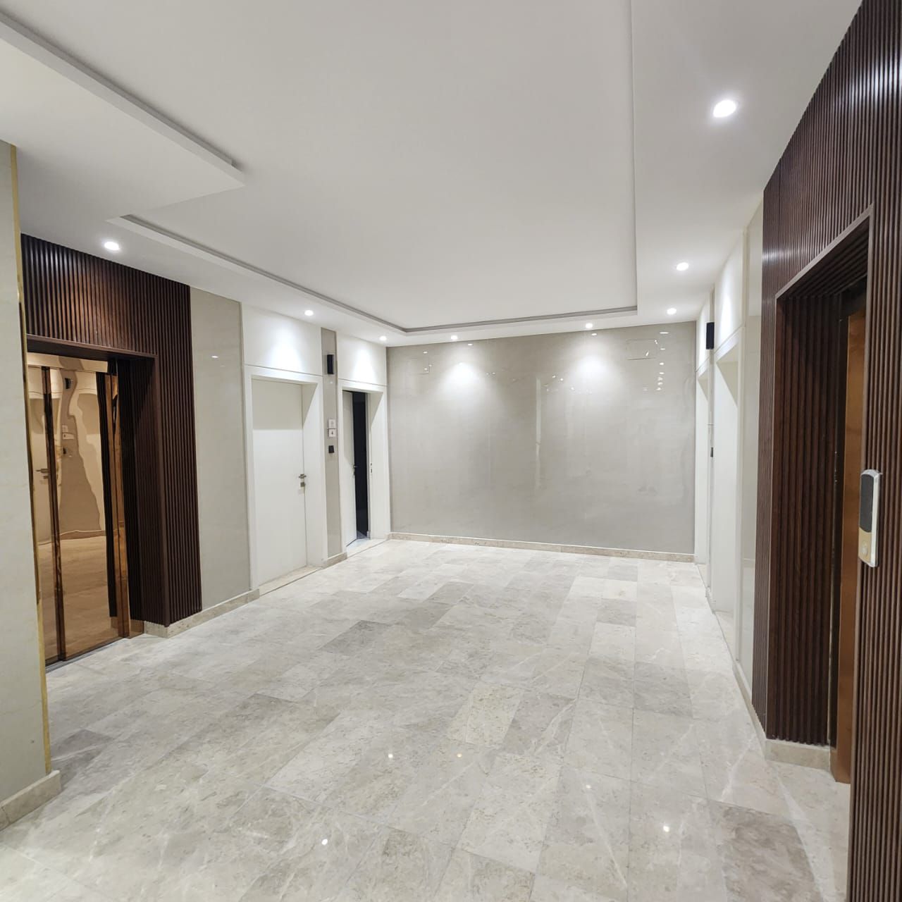 شقه للبيع بسعر مميز كاش و تقسيط