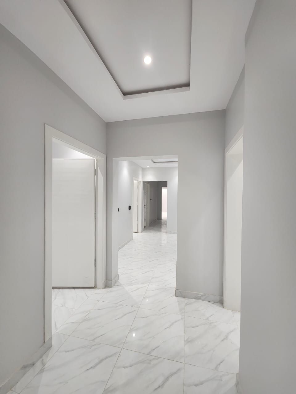 شقه للبيع بسعر مميز كاش و تقسيط