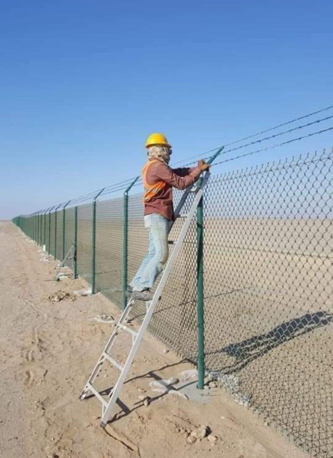 مقاولات شبوك مظلات سواتر هناقر مستودعات لجميع انوا