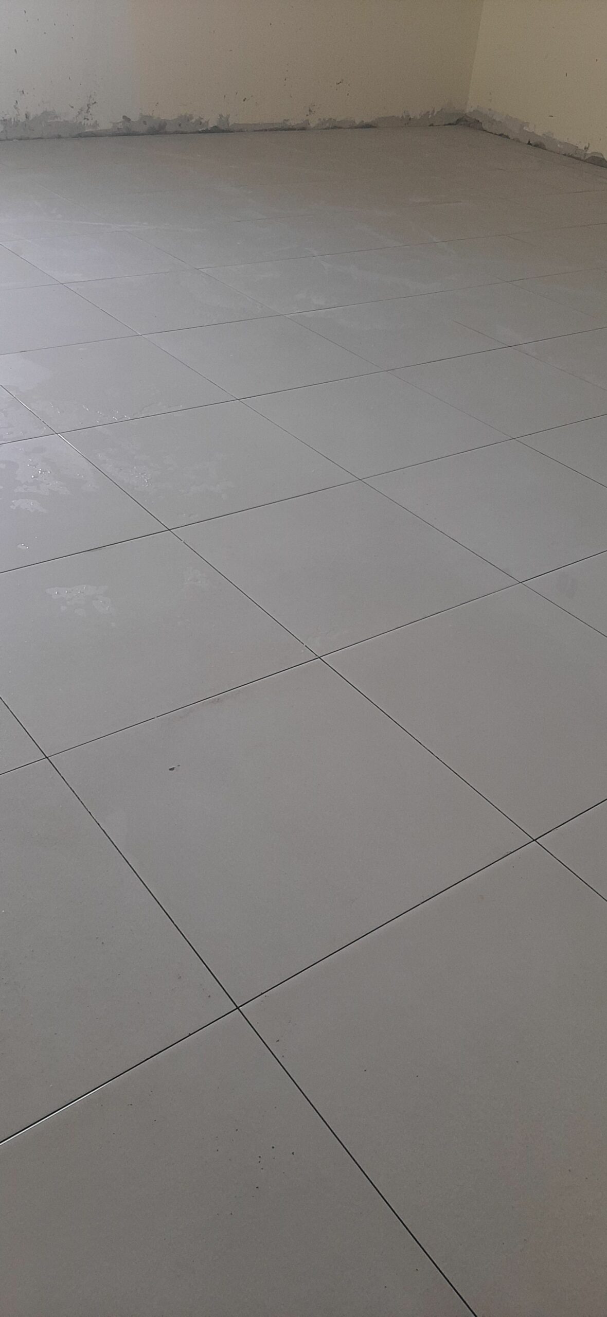 مبلط سيراميك بلاط روخام بورسلان تركيب وتكسير 05826