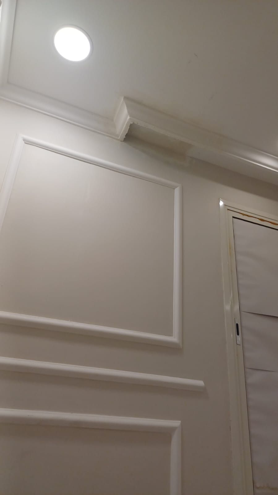 الدمام ديكورات تفصيل مرايات رفوف