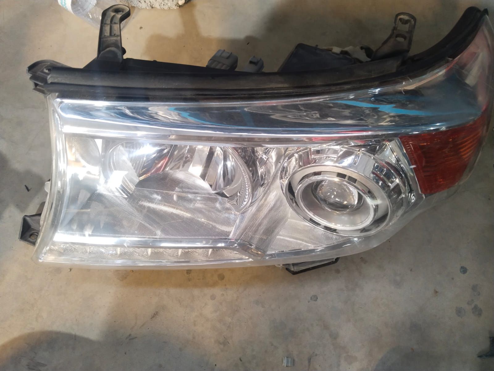 شمعة جيب لاندكروزر موديل 2015