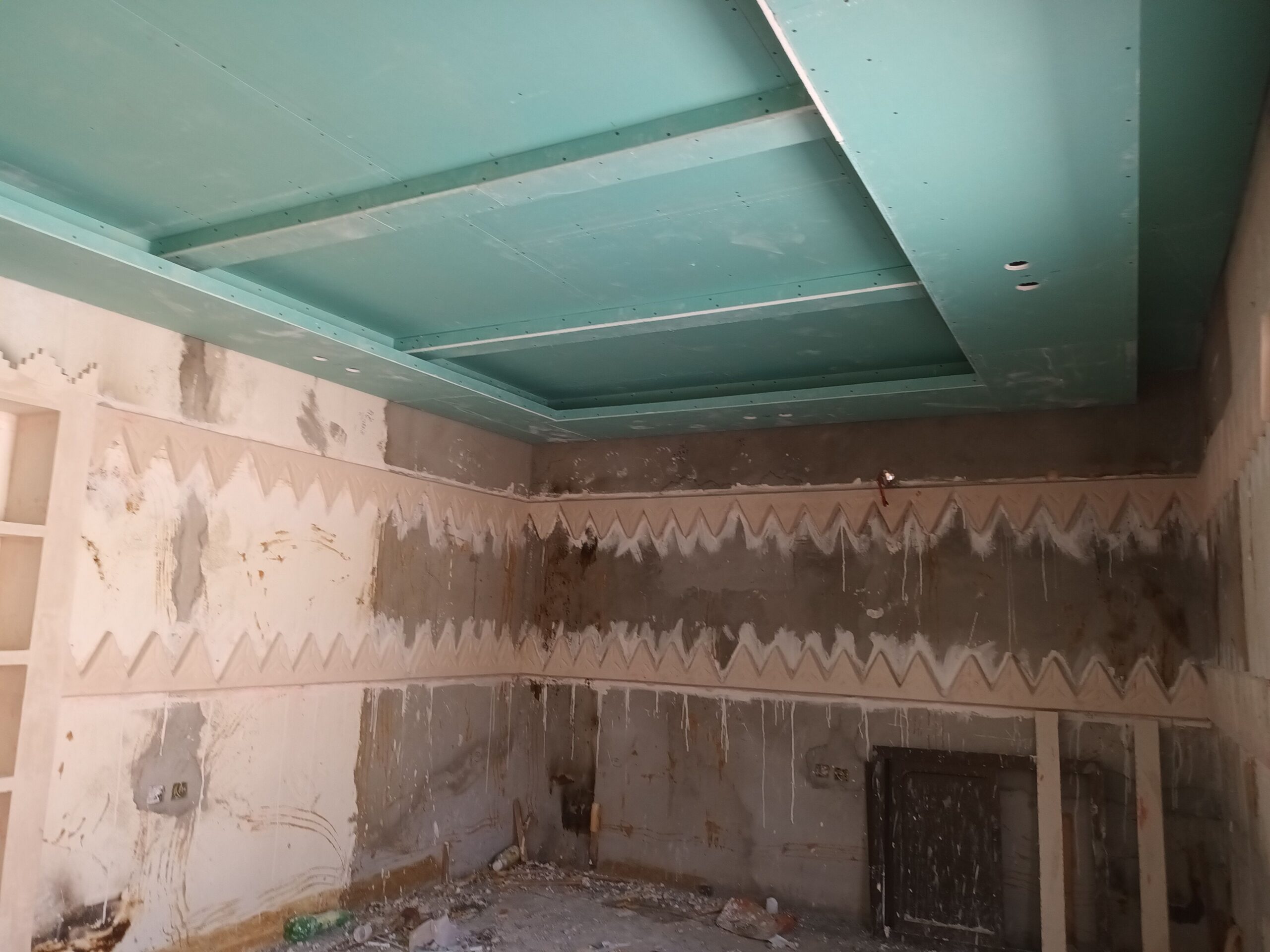 ديكورات الجبس وجبسم بورد 0553654900