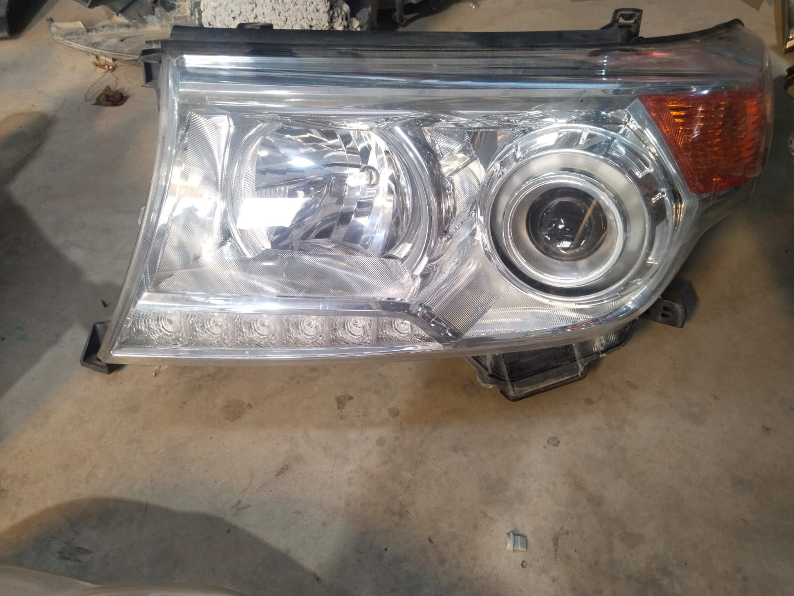 شمعة جيب لاندكروزر موديل 2015