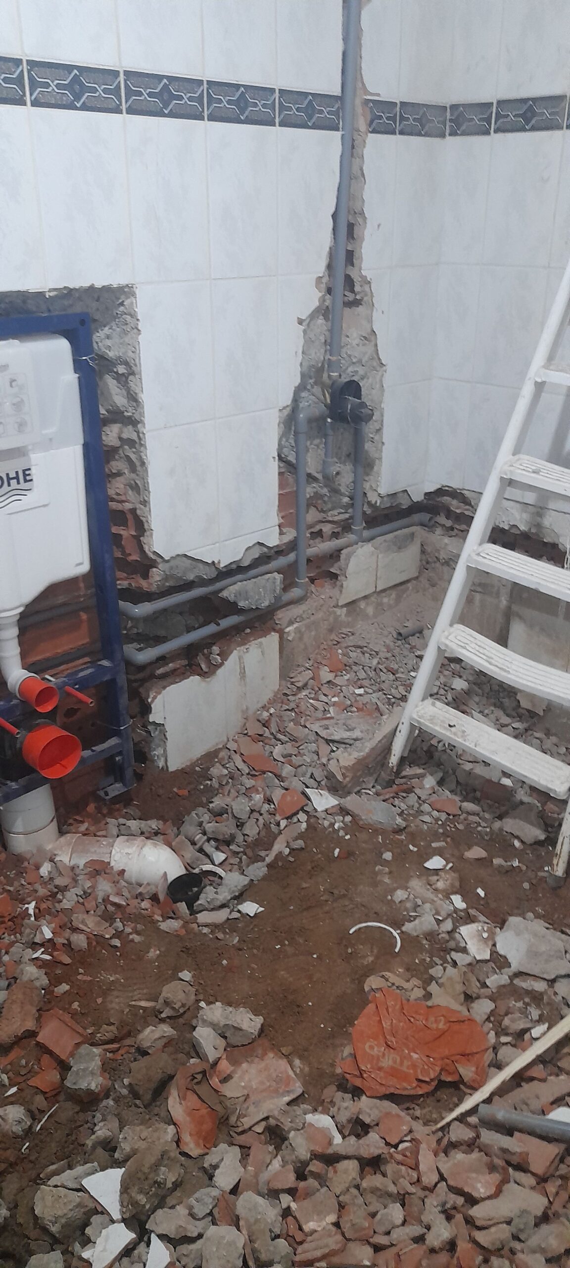 سباك ٠٥٤١٢٧٧٤٠٧ بحى الواحه والسامر والمنار