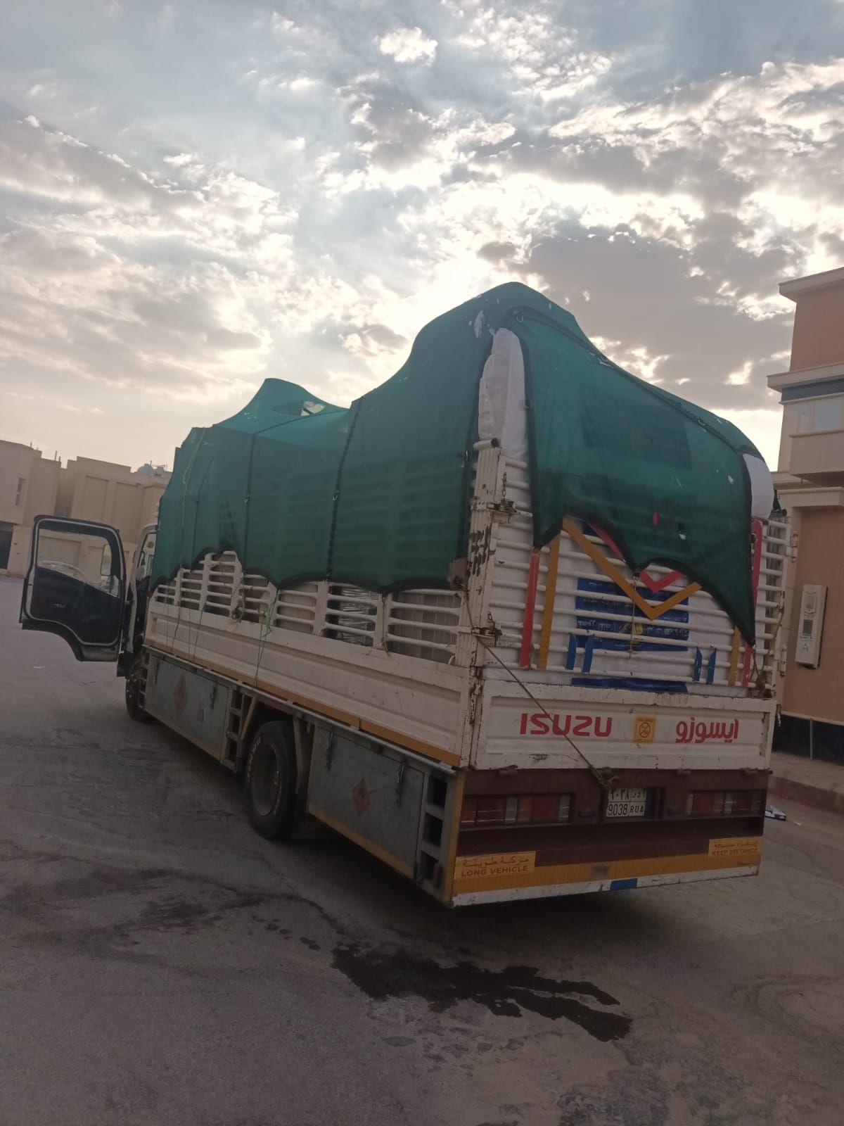 دينا 6 متر شبك نقل عفش داخل وخارج الرياض
