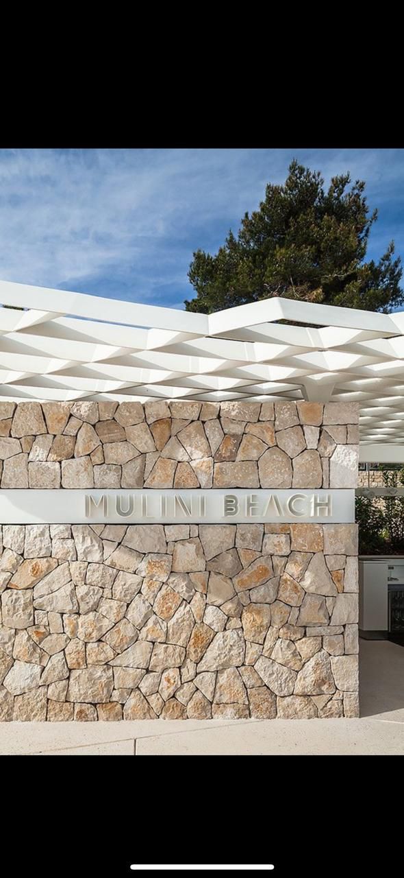 معلم حجر للديكورات وشلالات وجدران 0550072593