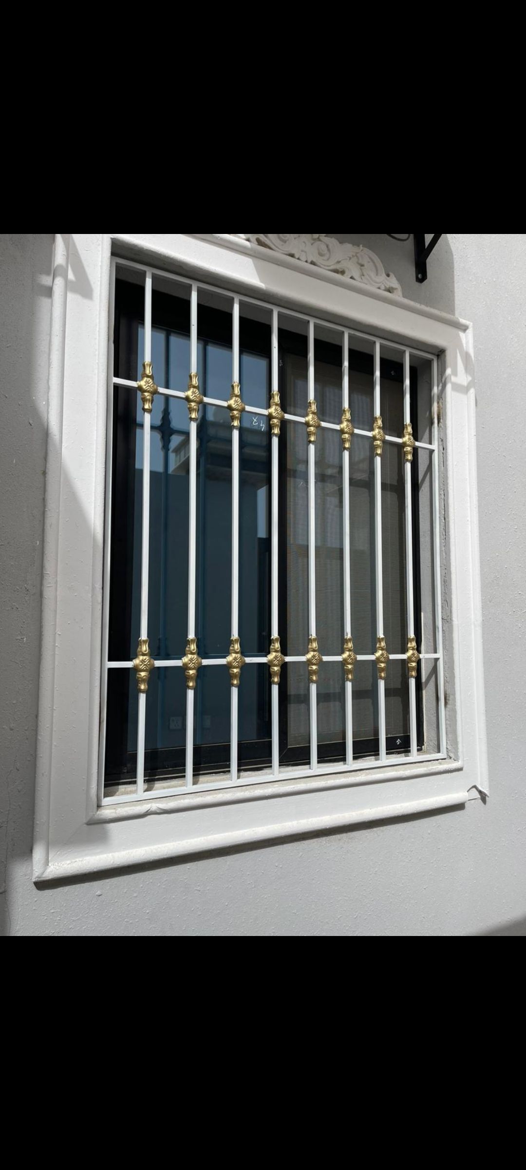 شبابيك حمايه ورشه حداد تصنيع وتركيب شغلات معدانية