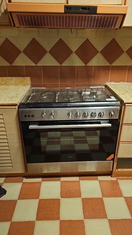 شراء اثاث شراء شرق الرياض 0َ550378503