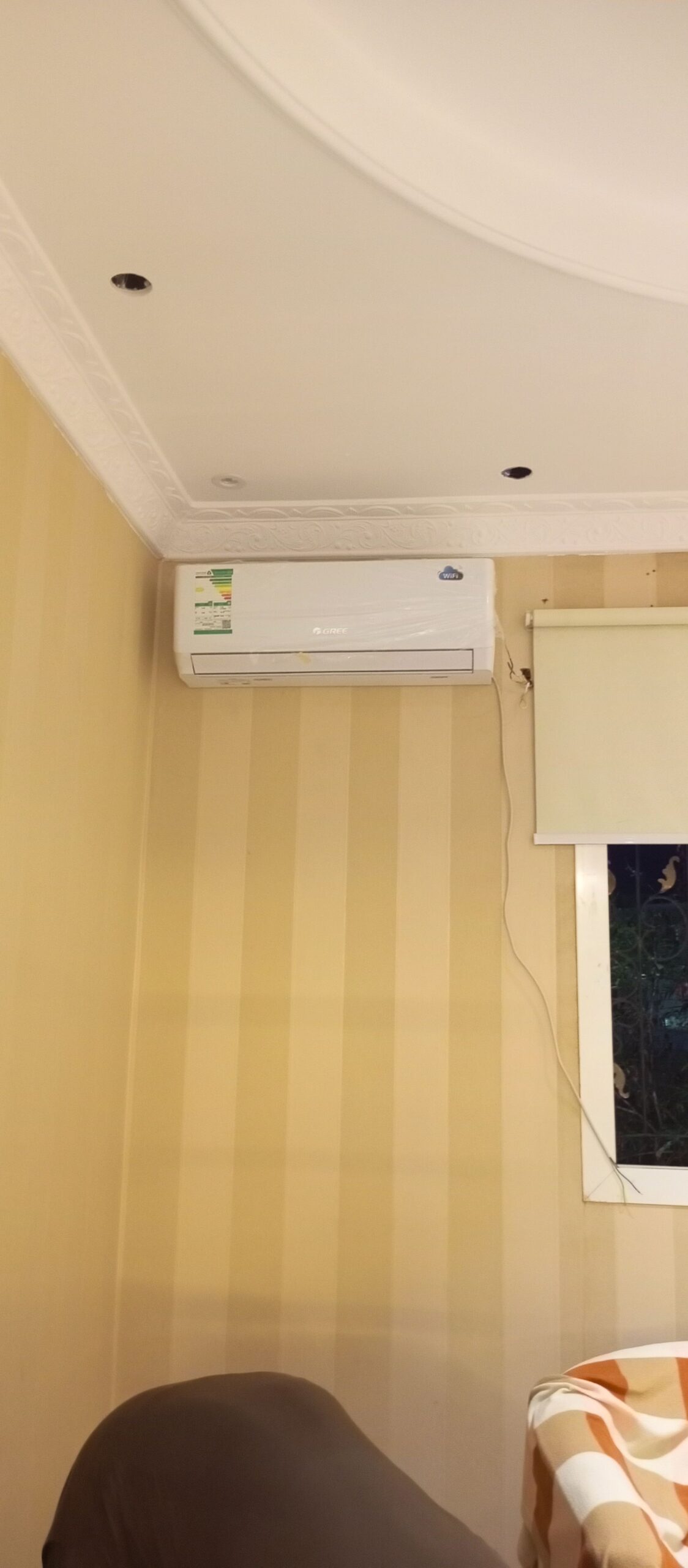 فني ومعلم مكيفات سبليت وصيانته