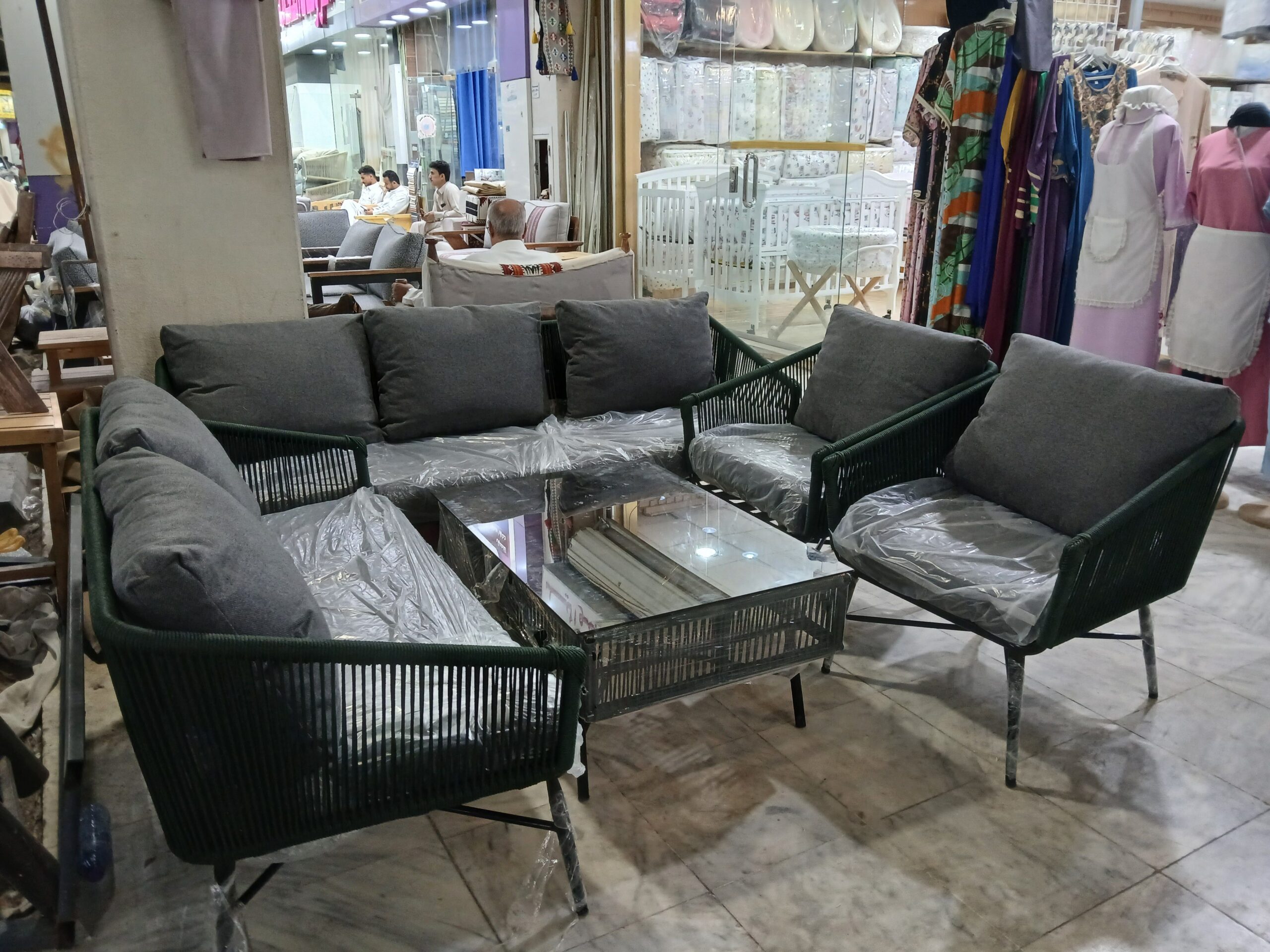 تفصيل جلسات خارجيه وستاير وكنب وتنجيد كنب