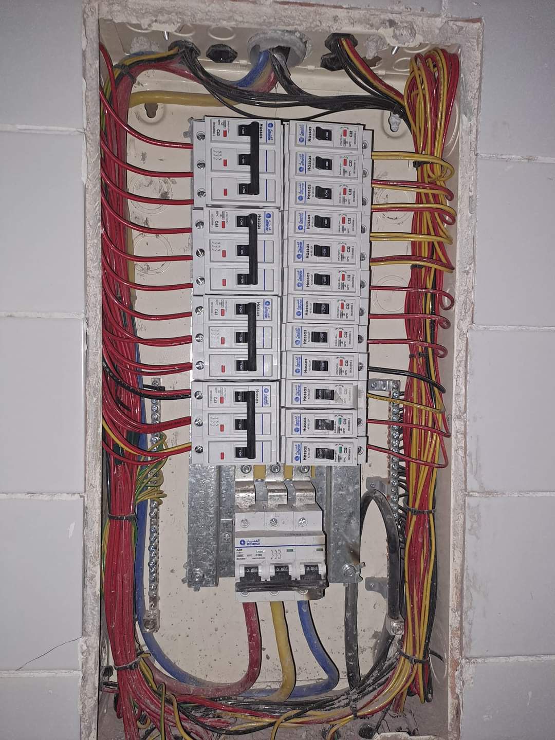 شغل كهرباء مرقبه تركيب انتركام مفتاح افياش لمبات خ
