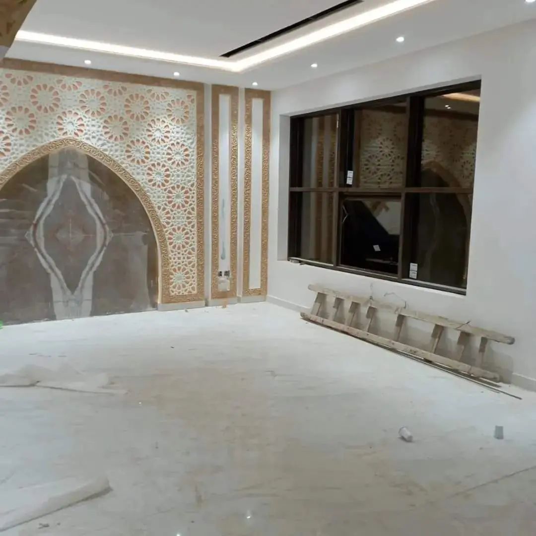 معلم دهانات ديكورات