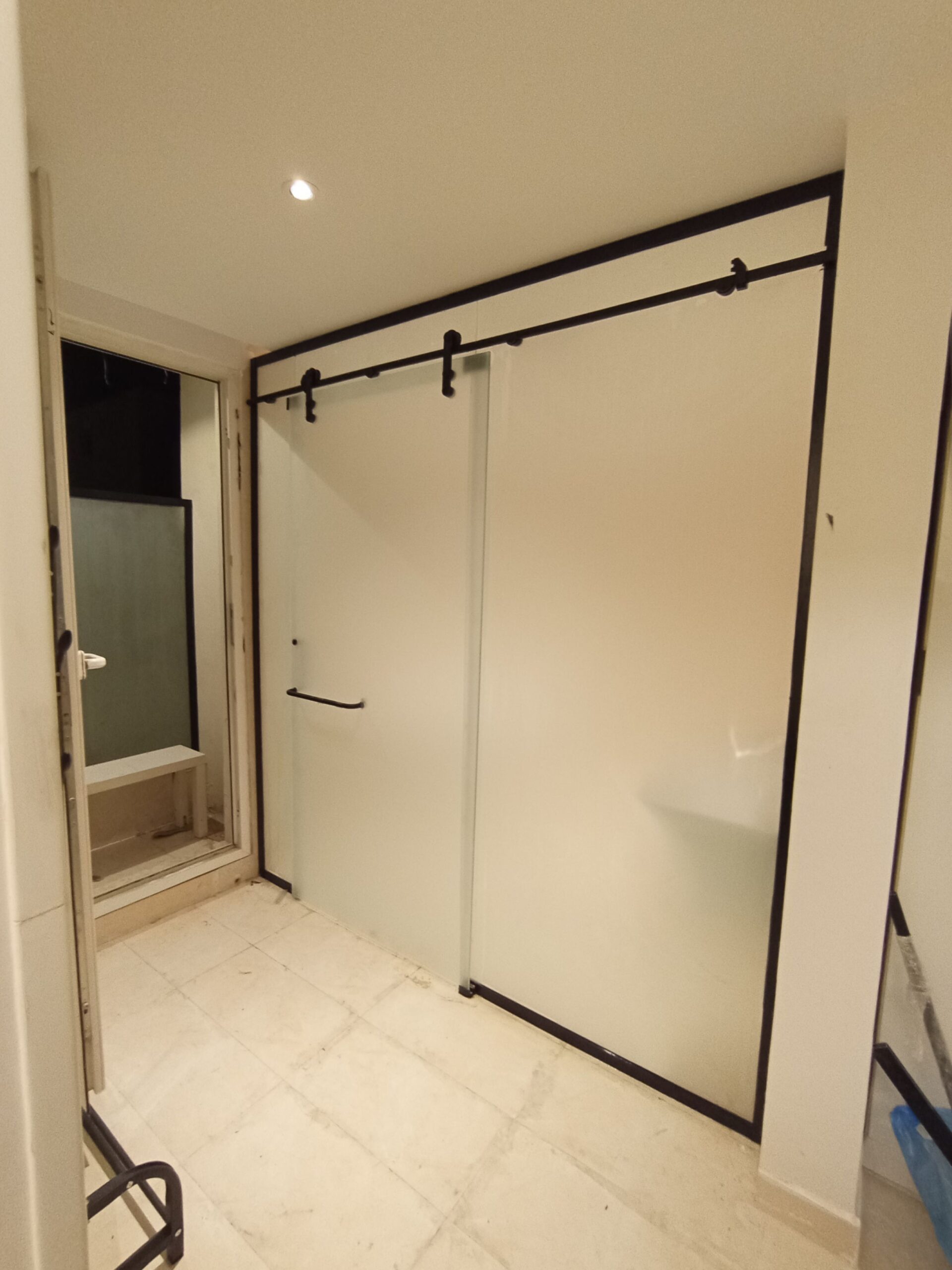 زجاج سكريت في المنطقة الشرقية 0535308137