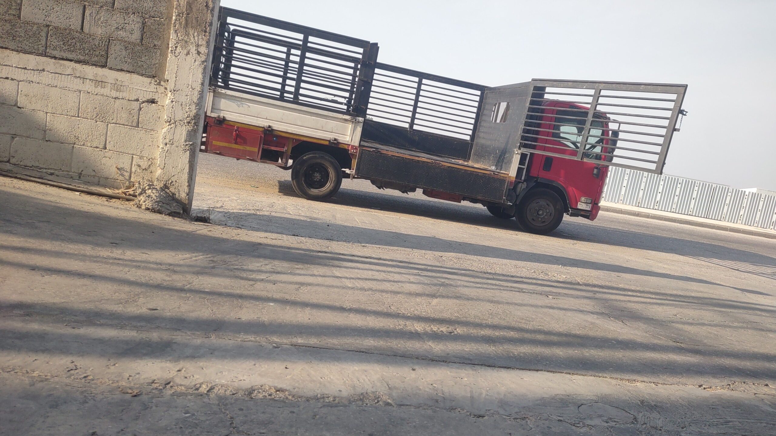 نقل عفش وفك وتركيب غرف نوم