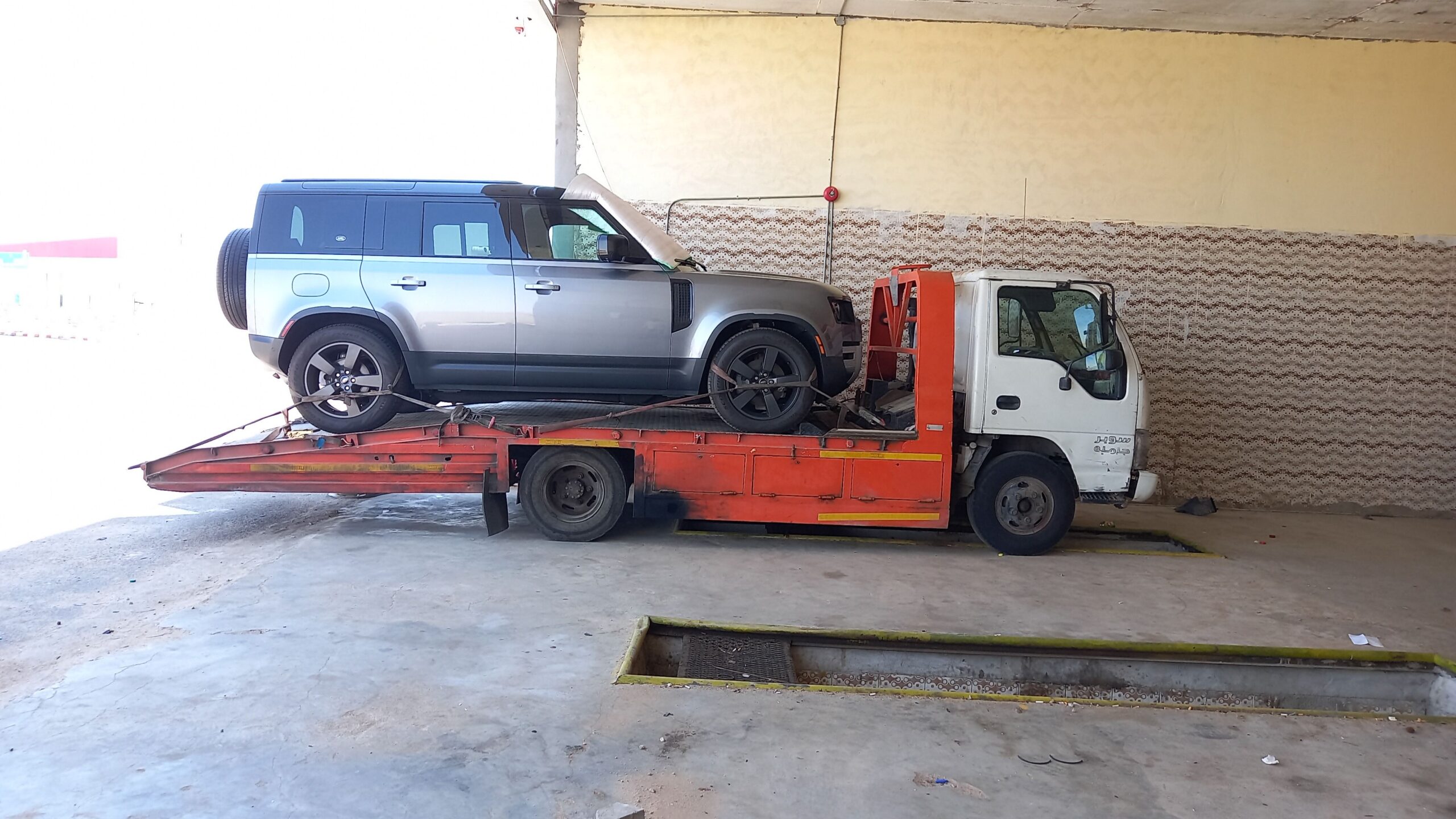 سطحة لنقل السيارات الرياض جده الطايف مكه المكرمه ا