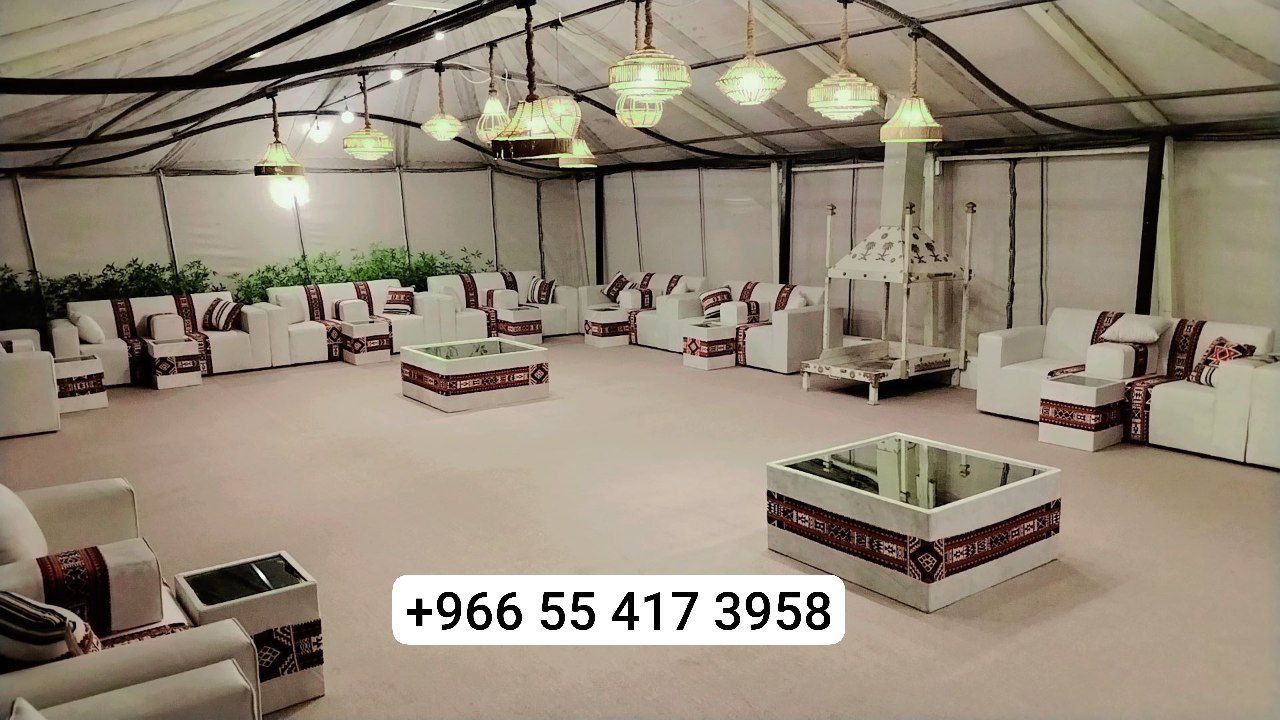 خيام أوروبية وبيوت شعر