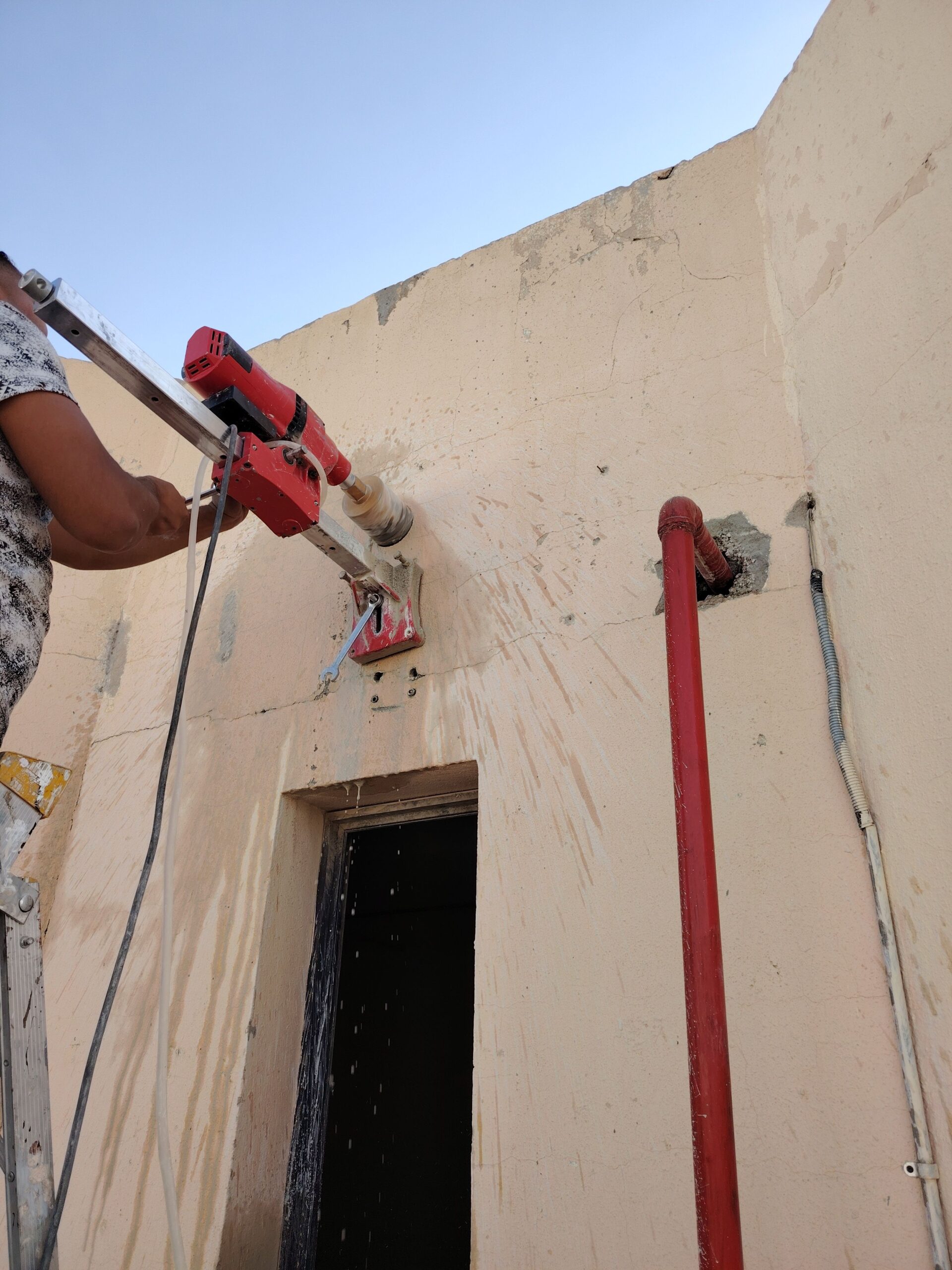 فتحات الكور وقص الخرسانة