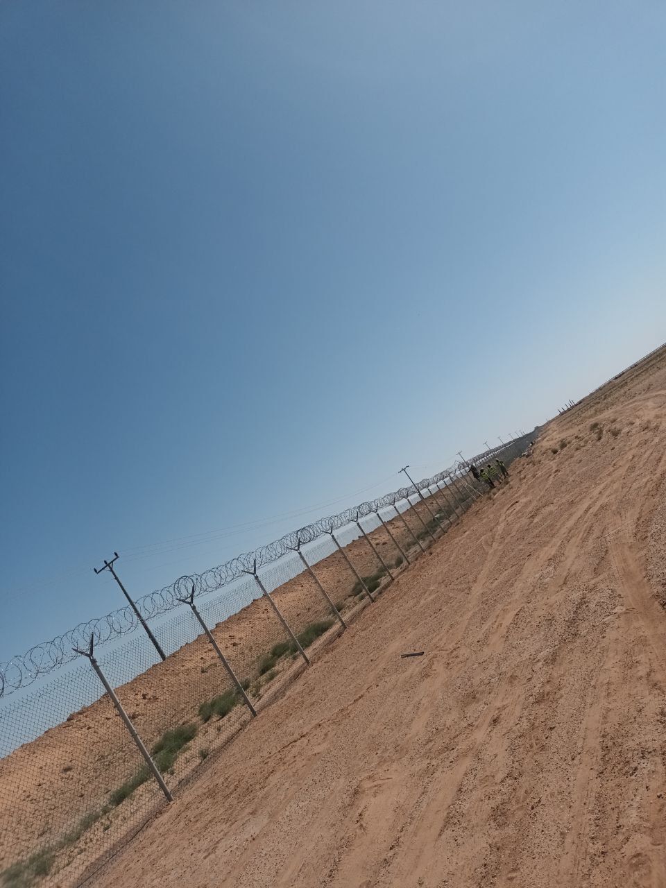 مقاولات لتوريد وتركيب جميع أنواع سياج الشبك بجميع