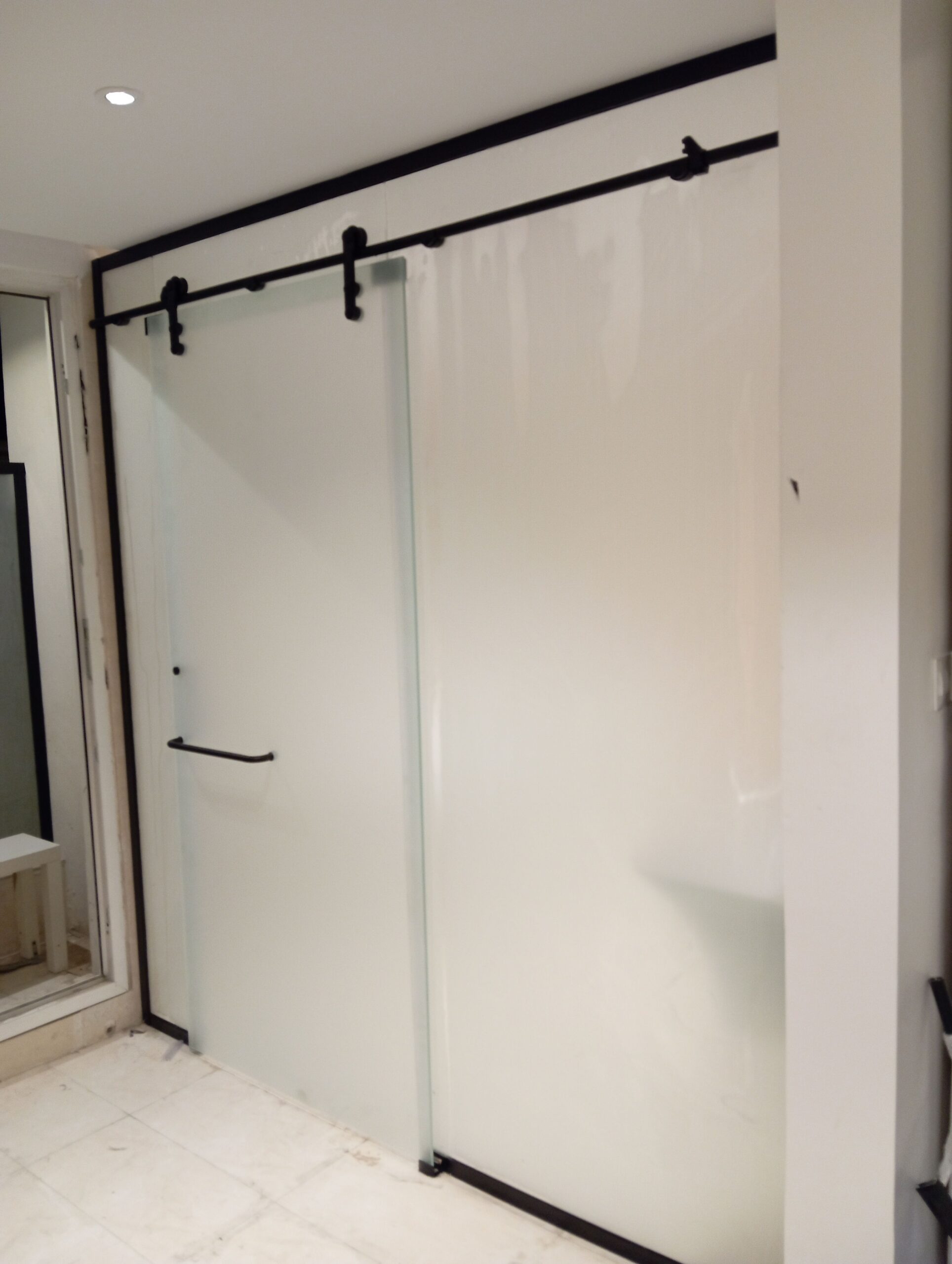 زجاج سكريت في المنطقة الشرقية 0535308137