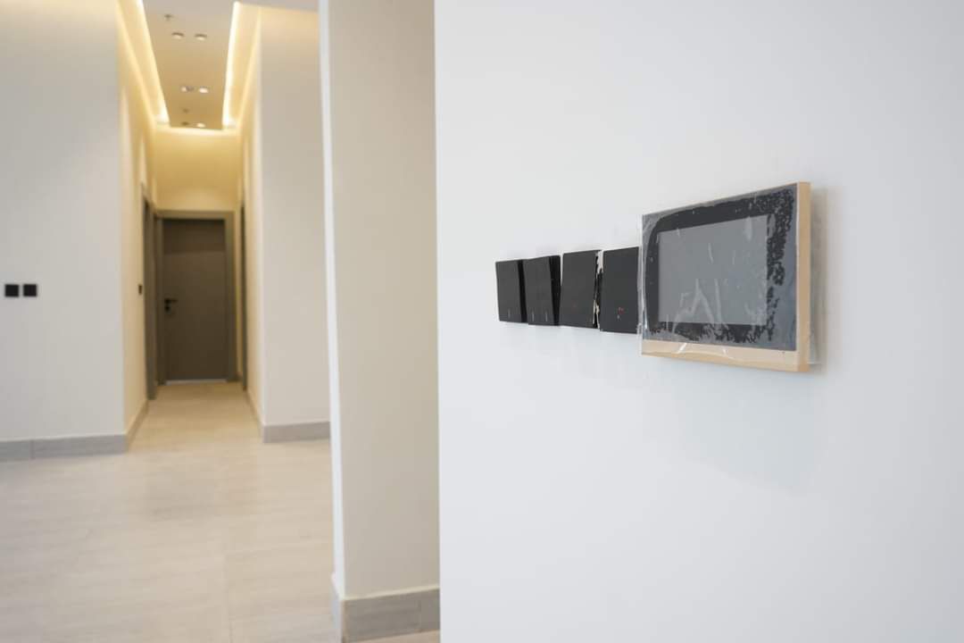 شغل كهرباء مرقبه تركيب انتركام مفتاح افياش لمبات خ